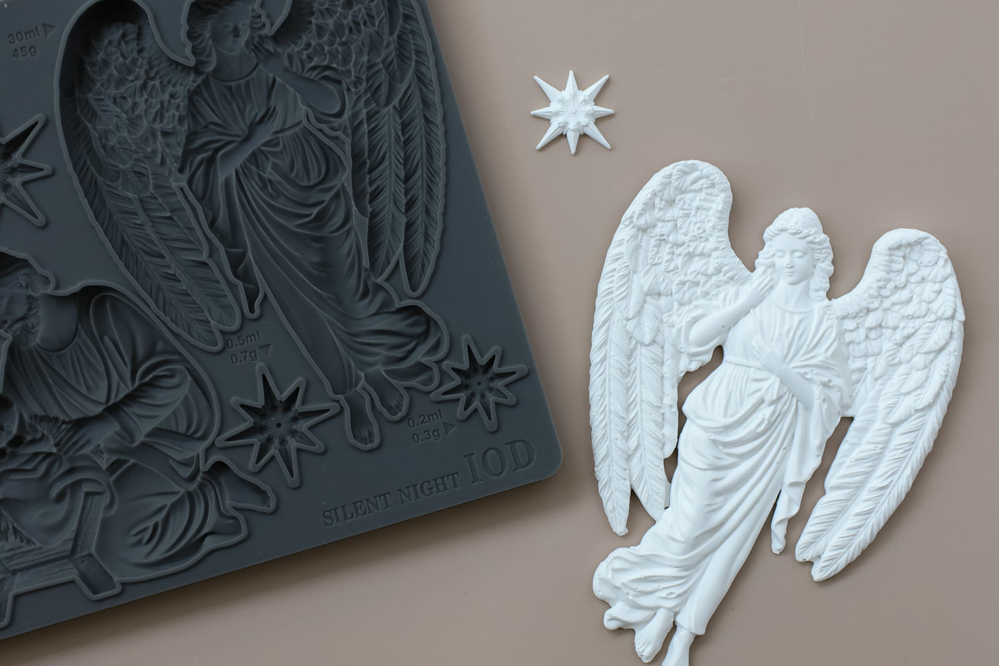 Silent Night - 6" x 10" Holiday Decor Mould